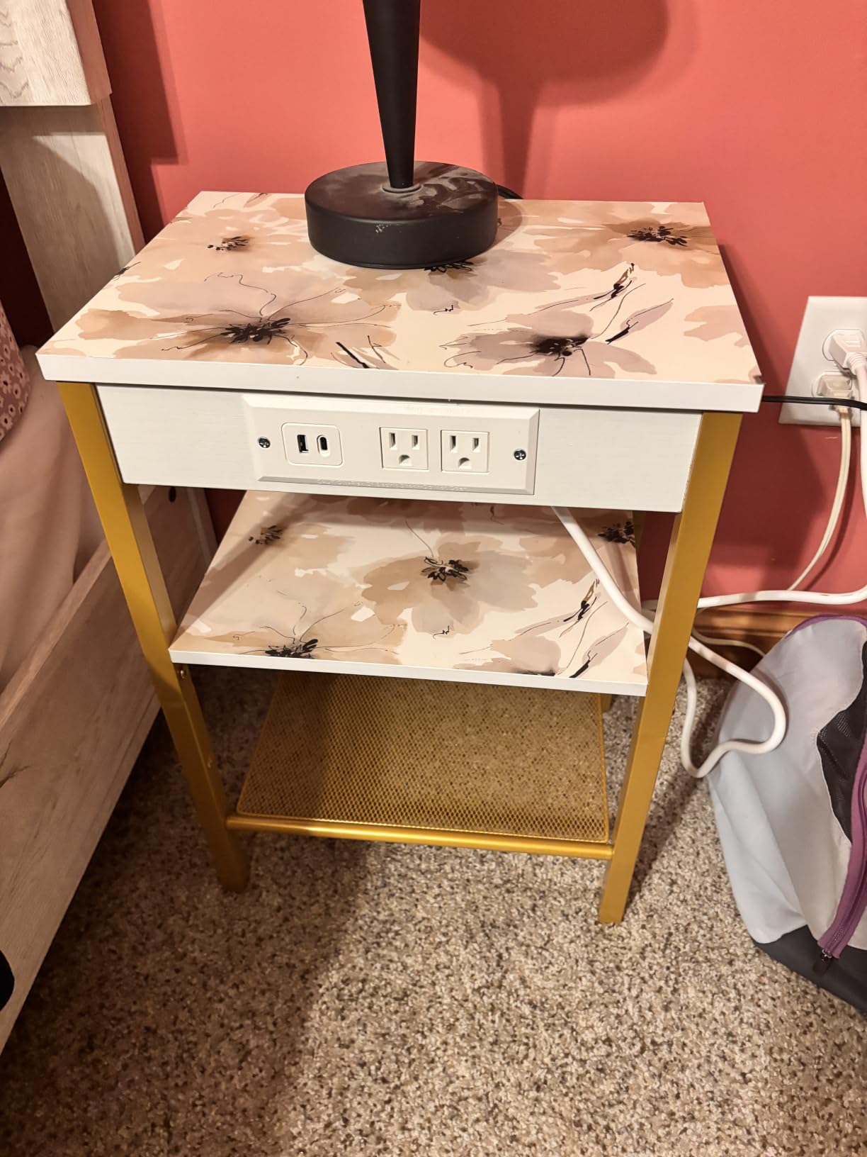 HOOBRO Side Table with Charging Station and USB Port, Small End Table for Small Space, 3-Tier Nightstand with Adjustable Shelf, for Living Room, Bedroom, Rustic Brown BF112BZ01 customer photo 2