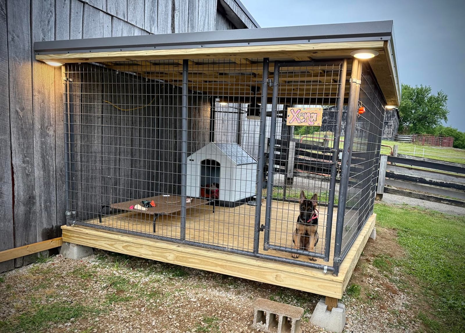 LEMBERI Large Dog House, Indoor/Outdoor, Gray 38.8