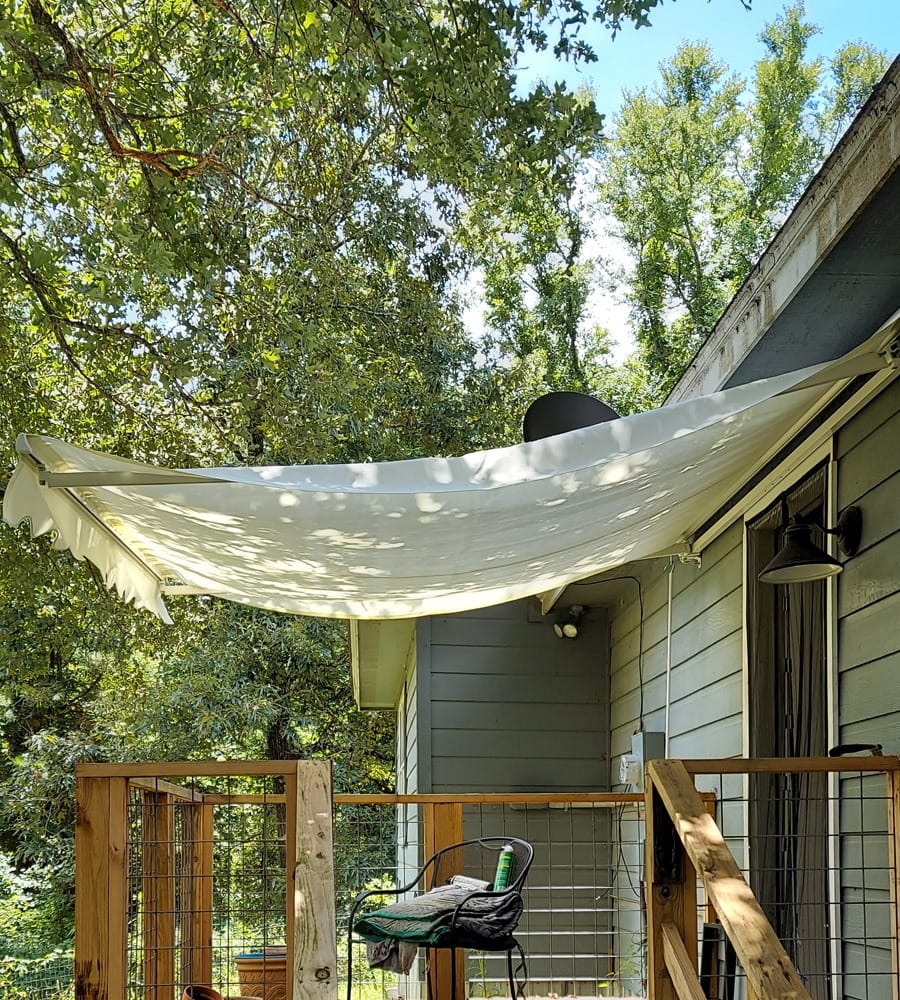 Tangkula 10 x 8.2 Ft Retractable Awning, Aluminum Patio Sun Shade w/Crank Handle and Water-Resistant Polyester, Outdoor Manual Retractable Awning Cover Shelter customer photo 2