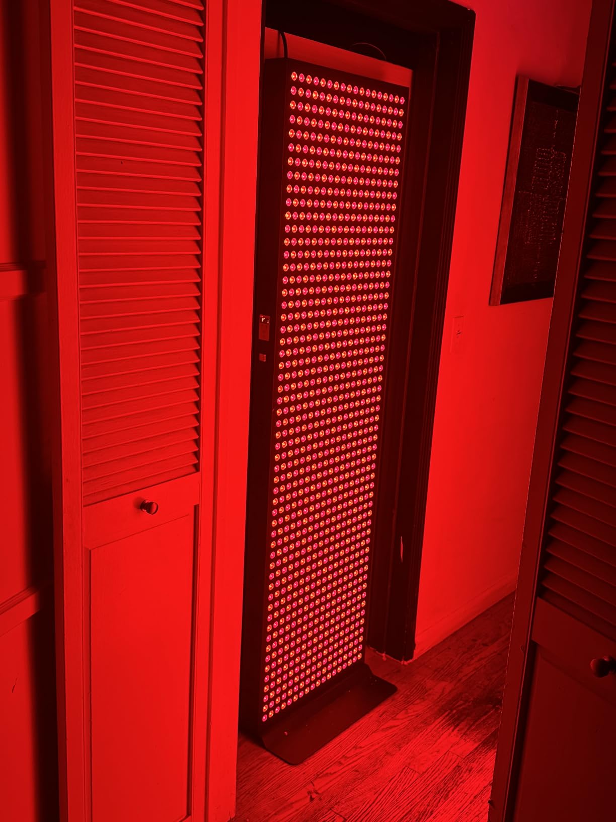 EXESAS Red Light Therapy Device for Full Body, 630nm, 660nm, 810nm & 850nm, Near Infrared Dual-Chip Clinical Grade LED Panel for Smooth Skin, Weight, Pain and Overall Wellness (120LED) customer photo 2
