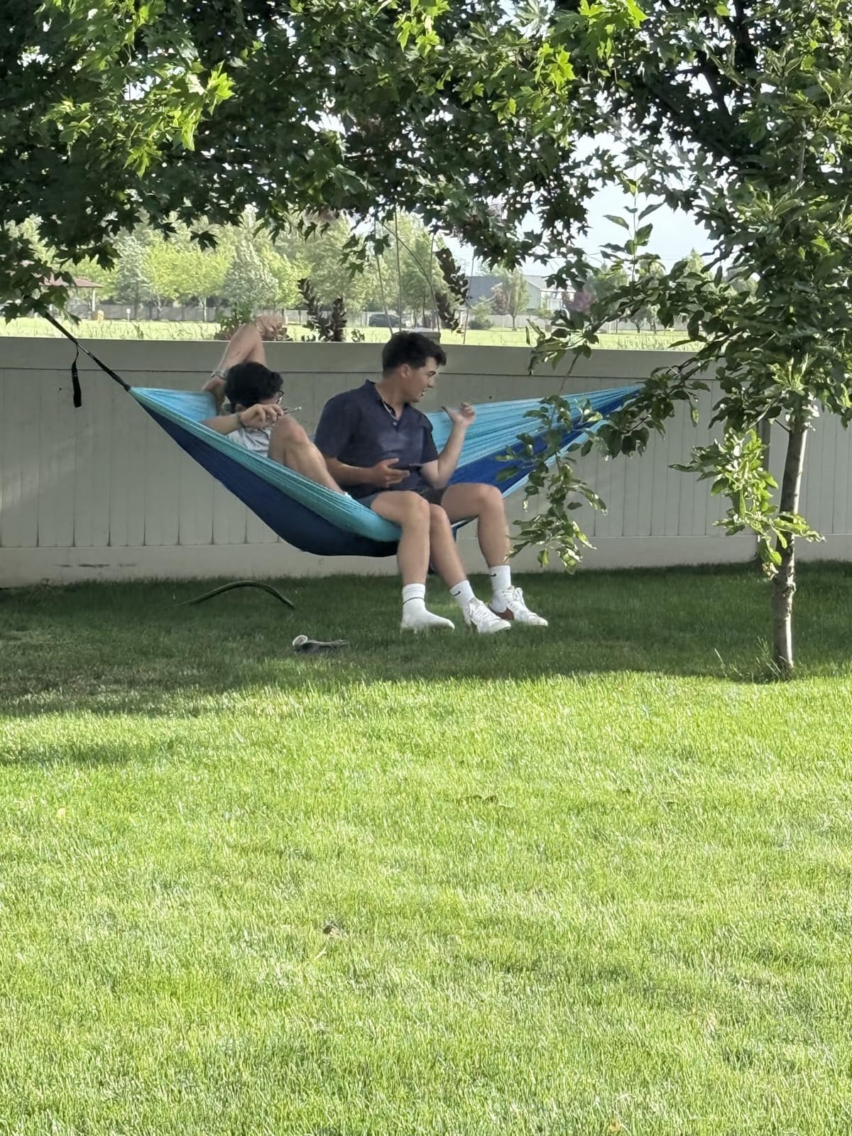 Durable Hammock 400 lb Capacity, Nylon Camping Hammock Chair - Double or Single Sizes w/Tree Straps and Attached Carry Bag - Portable for Travel/Backpacking/Beach/Backyard (Medium, Blue & Light Blue) customer photo 1