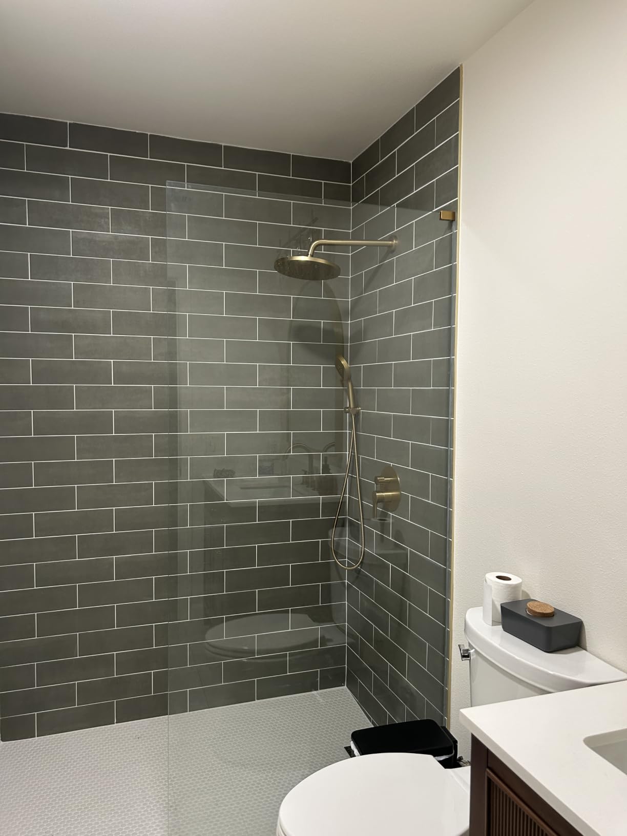 Iriber Brushed Gold Shower Head with Handheld,Rain Shower System Faucet Set customer photo 2