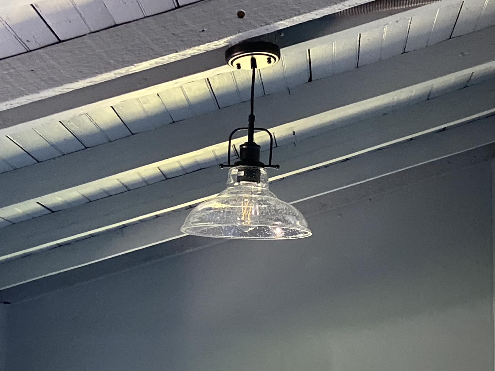 Zlepmlla Glass Pendant Light,Black Pendant Light Fixtures with Seeded Glass Shade, Adjustable Height Hanging Lights for Hallway, Kitchen Island, Dinning Room(Bulb not Included) customer photo 2