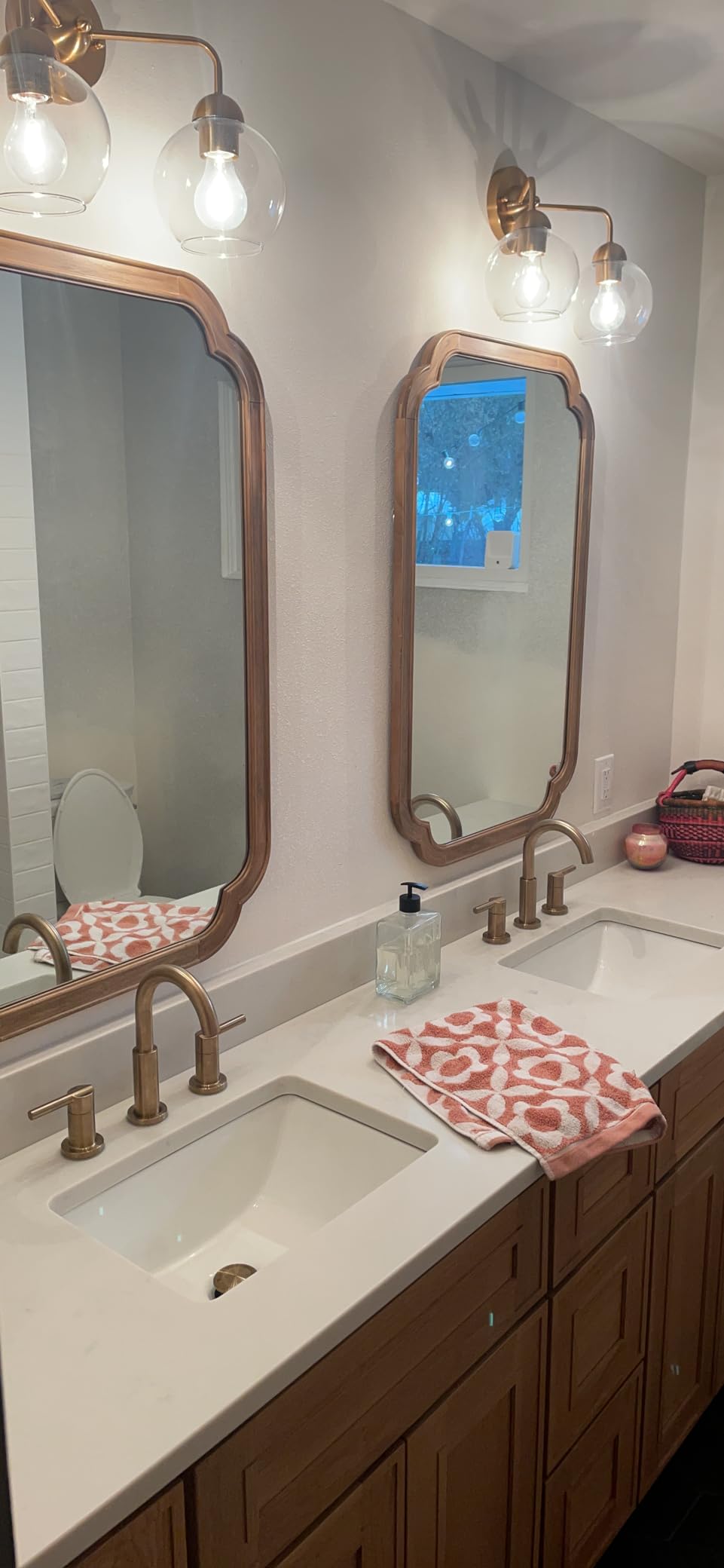 Delta Nicoli Brushed Gold Faucet 3 Hole, 8 Inch Widespread Bathroom Sink Faucet for Vanity, Push-Pop Drain Assembly, Champagne Bronze 35749LF-CZ customer photo 1