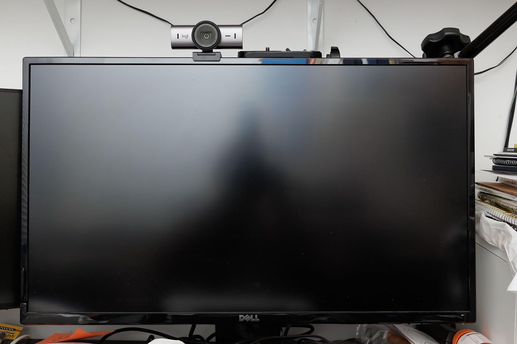 Logitech MX Brio Ultra HD 4K Webcam Collaboration and Streaming - Graphite | Ideal for collaboration and streaming, Show Mode, works with Microsoft Teams, Zoom, Google Meet, Nintendo Switch 2 customer photo 1