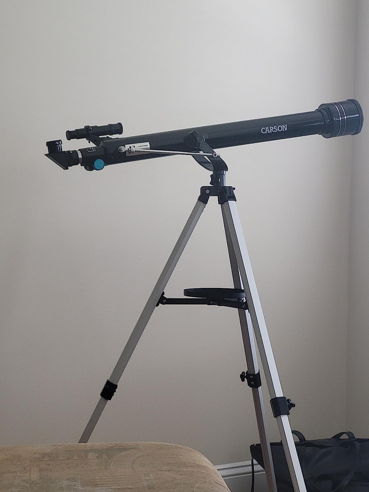 USA Gear Refractor Telescope Case - Holds Telescopes/Tripod 21 to 35 inches - Adjustable Extension, Storage Pocket, Strap - Compatible with ToyerBee, Gskyer, NASA, Celestron Telescope Bags and Cases customer photo 2