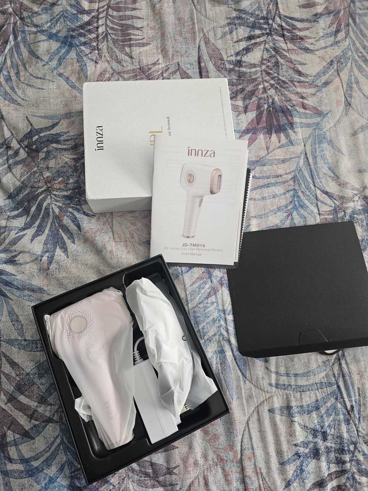 INNZA IPL Hair Removal with Ice Cooling Care Function for Women | Long-Lasting Results, 999,999 Flashes Painless Hair Removal, for Armpits Legs Arms Bikini Line, Corded customer photo 1