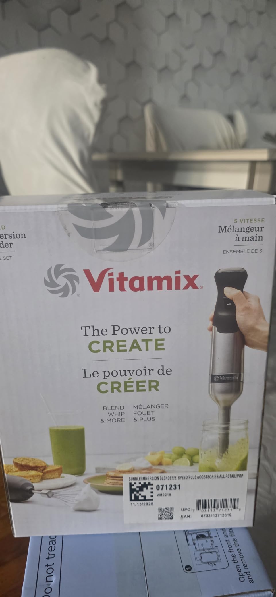 Vitamix 5-Speed Immersion Blender 3-Piece Bundle, Stainless Steel/Black | 5-Speed Control, One-handed Operation, Stainless Blades, Whisk & Storage Case Included, 5-Foot Cord, Blend in Any Container customer photo 1