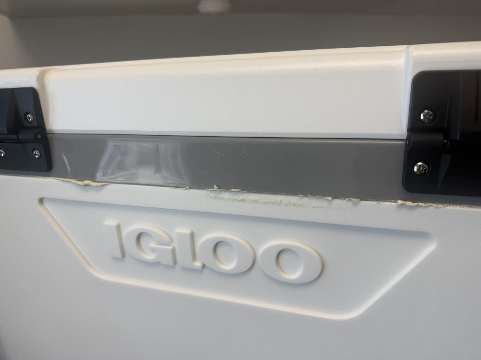 Igloo Marine Cooler | Insulated Hard Shell Ice Chest | Great for Fishing, Camping, Boating, & More customer photo 1