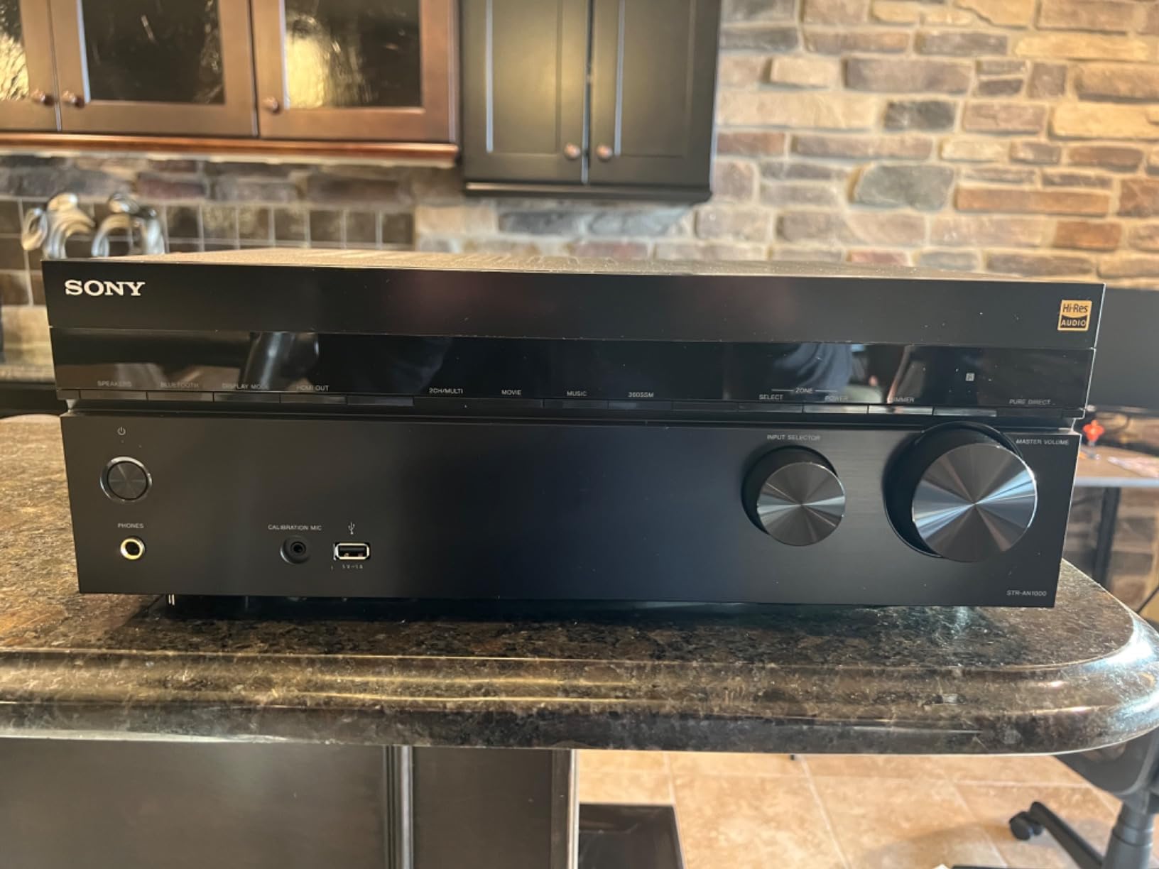 Sony STR-AN1000 7.2ch Home Theater 8K A/V Bluetooth Receiver - Dolby Atmos, DTS:X, HDMI 2.1, Wi-Fi, Chromecast, AirPlay, Spotify Connect customer photo 1