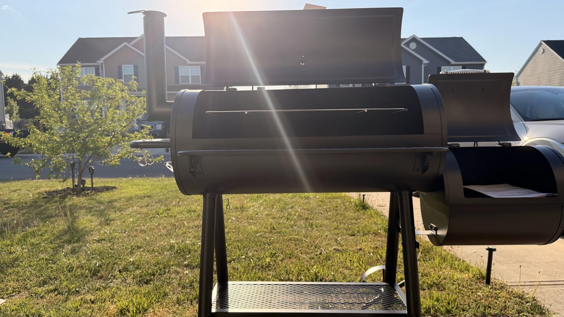 Sophia & William Charcoal Grills with Smoker Large 941 SQ.IN. Cooking Area customer photo 1