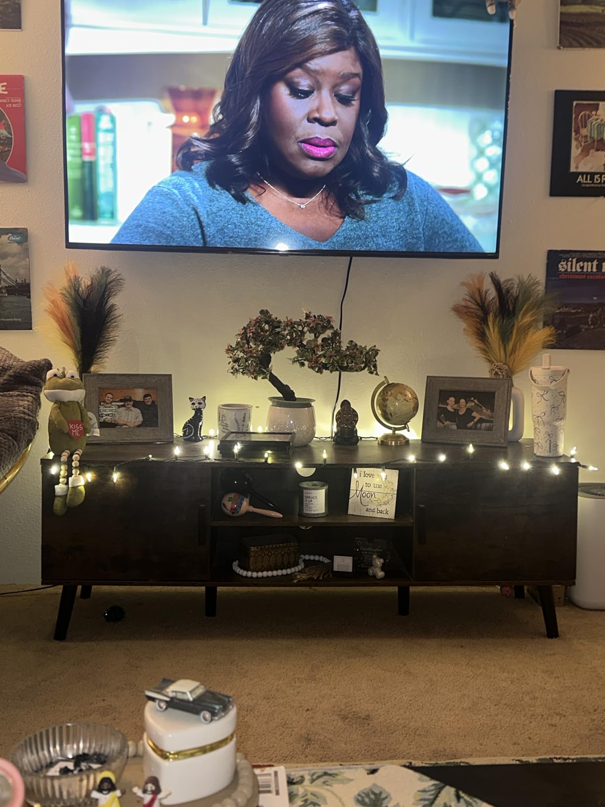 SUPERJARE TV Stand for 55 Inch TV, Entertainment Center with Adjustable Shelf, 2 Cabinets, TV Console Table, Media Console, Solid Wood Feet, Cord Holes, for Living Room, Bedroom, Rustic Brown customer photo 1