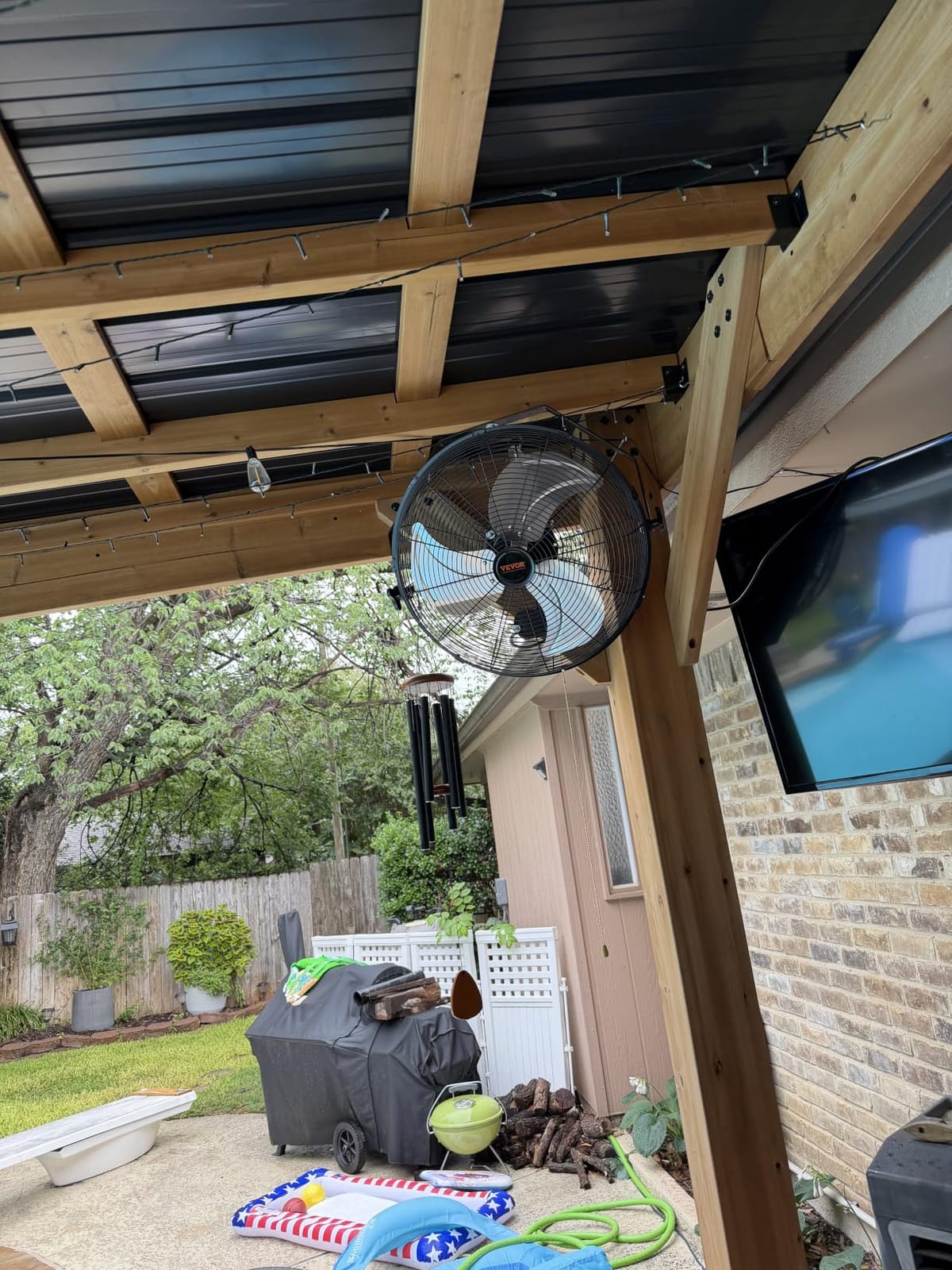 VEVOR 30 Inch Wall-Mount Misting Fan 3-speed IP44 Waterproof Oscillating customer photo 2
