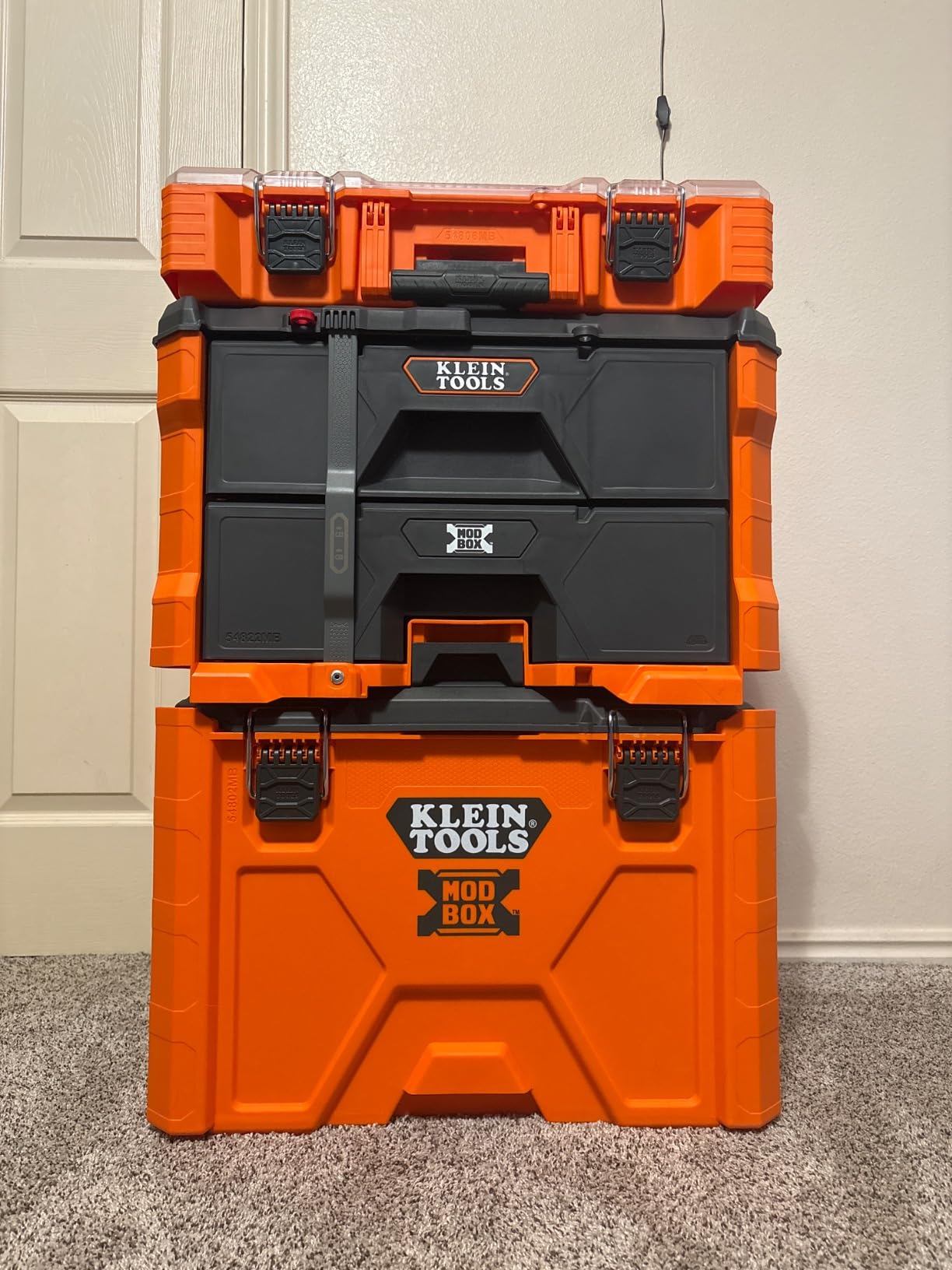 Klein Tools 54802MB MODbox Rolling Tool Box, Heavy Duty Portable Tool Organizer with Side Mounting, 10-Inch Rubber Wheels, Removable Handle, Deep Stackable Set customer photo 1
