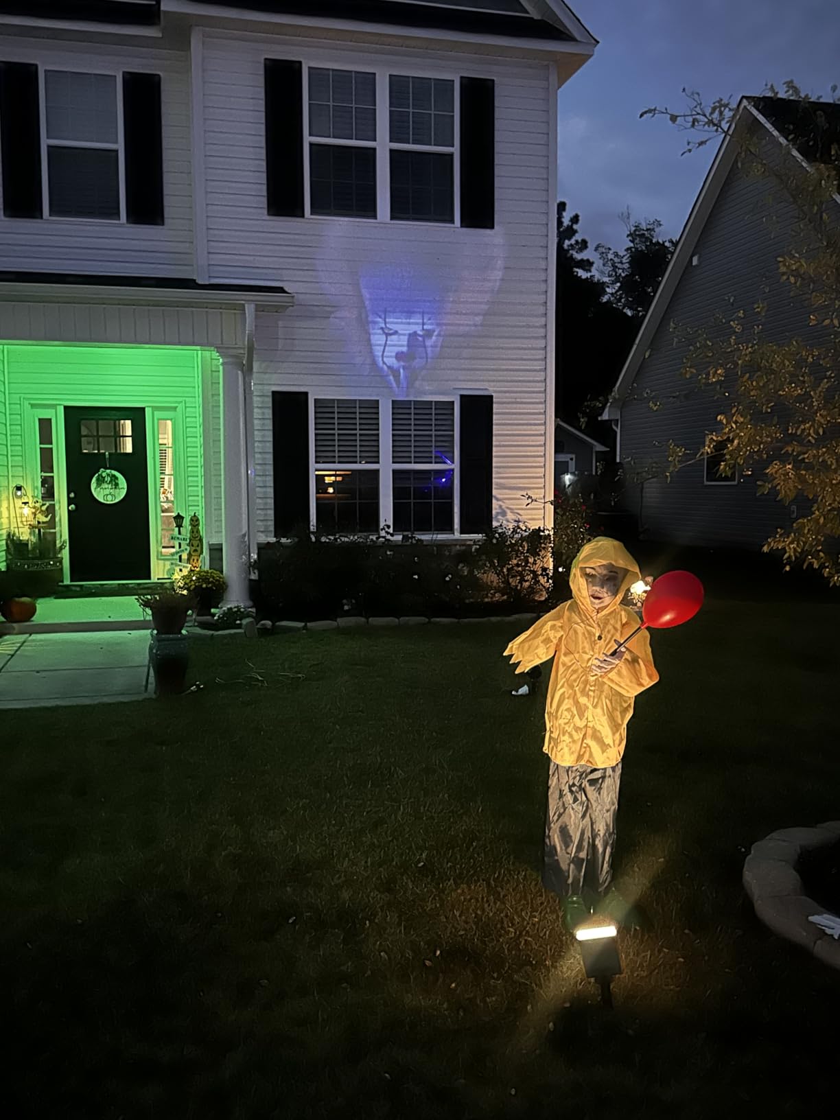 Halloween Decorations Outdoor - 4 Ft Life Size Animatronics Prop customer photo 2