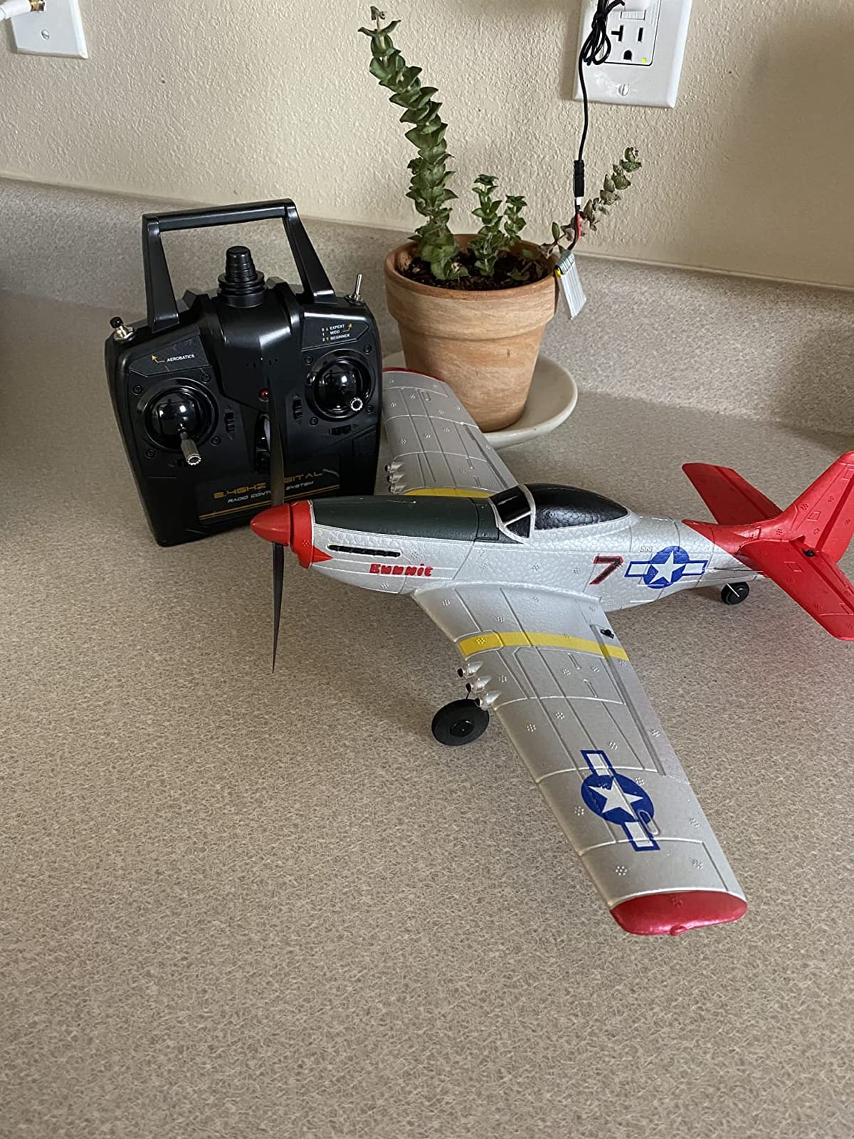 volantexrc RC Plane, 4CH Remote Control Airplane for Beginners & Adults customer photo 1