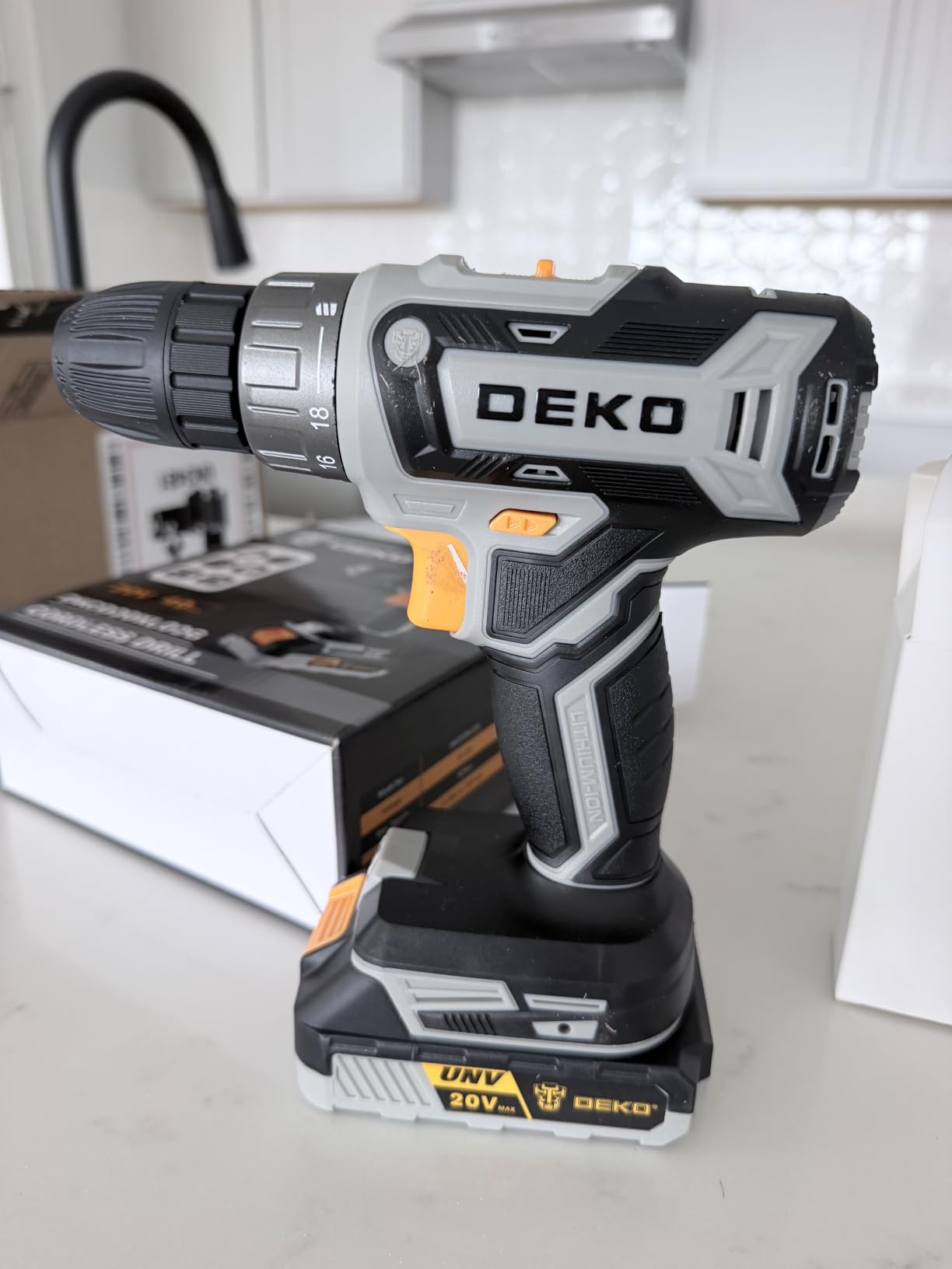Power Drill Cordless: DEKOPRO Cordless Drill 20V Electric Power Drills Set Tool Drills Cord-less Set with Battery and Charger customer photo 2