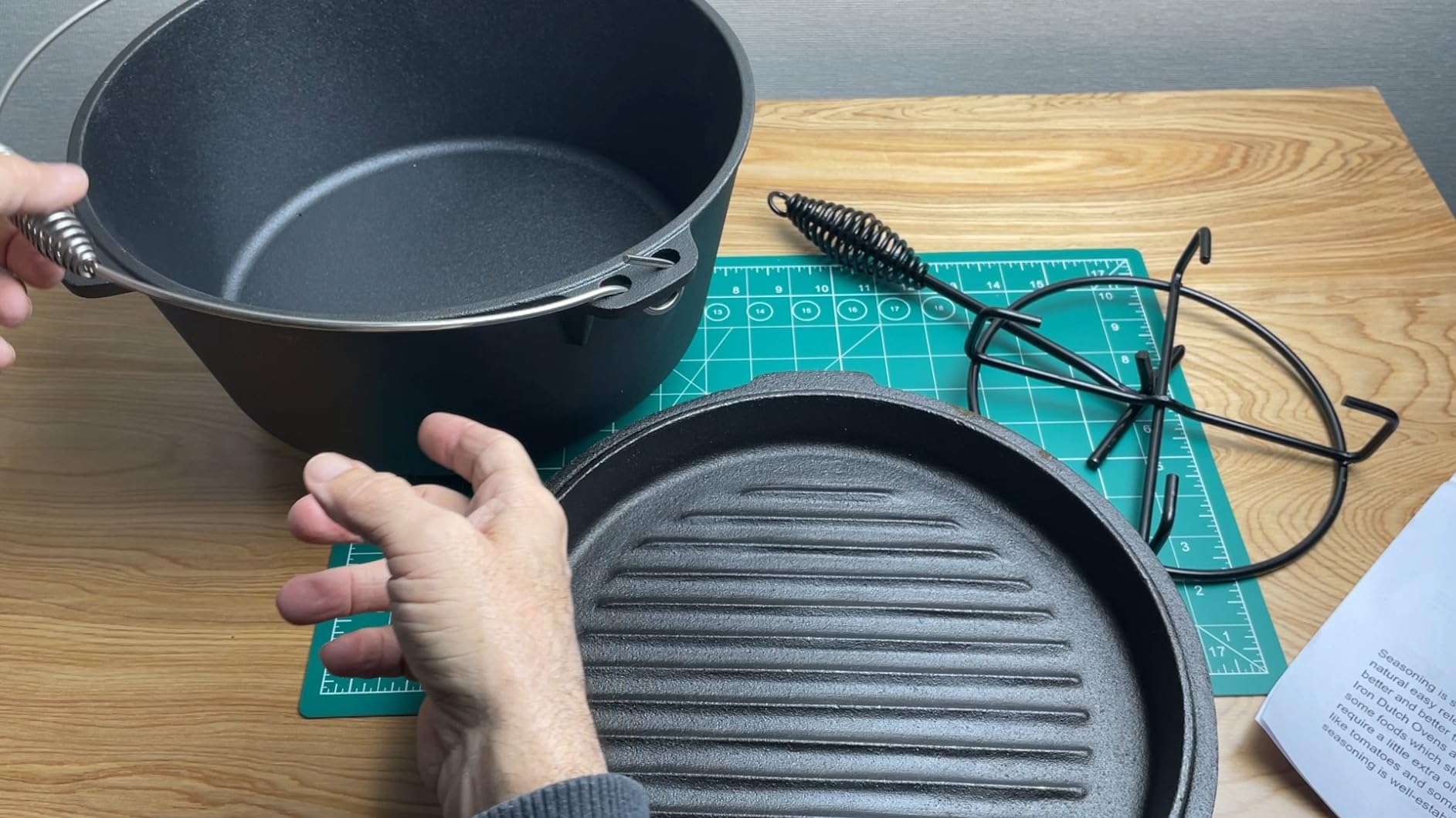 HaSteeL 7 QT Cast Iron Dutch Oven Pot with Lid Lifter & Camping Rack customer photo 1