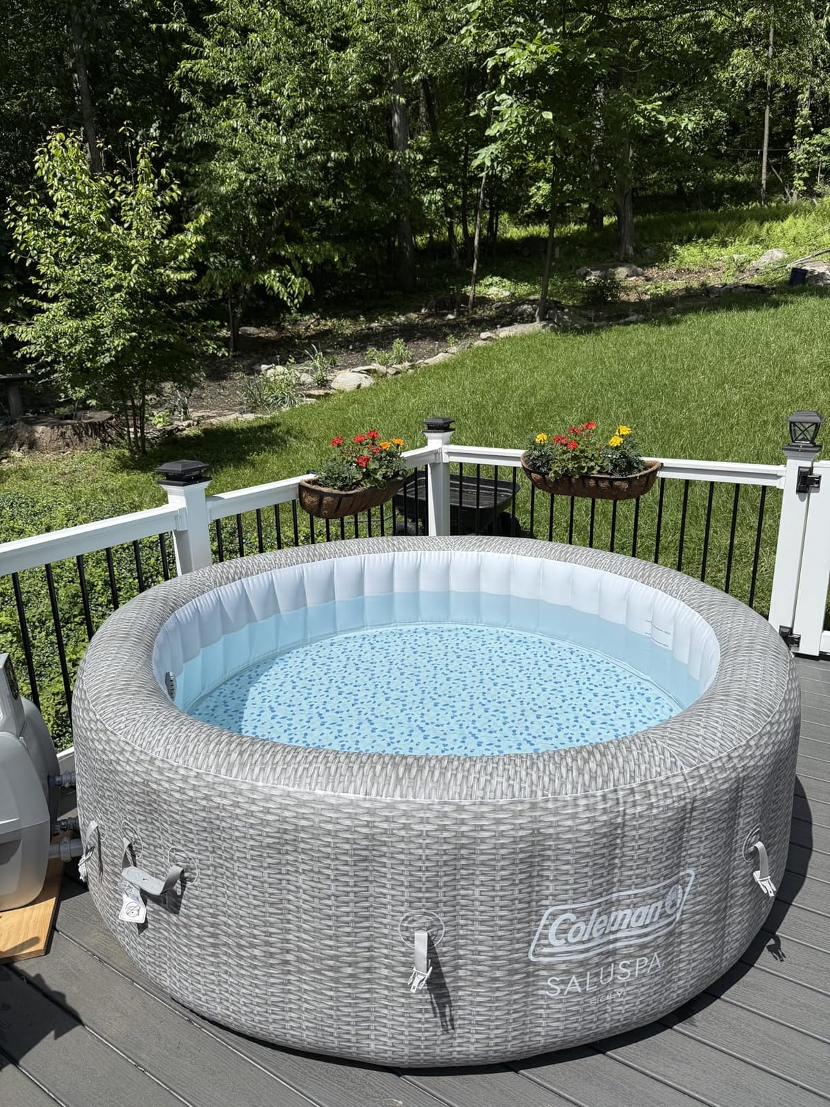 Coleman SaluSpa Sicily Energy-Efficient 5-7 Person Inflatable Hot Tub customer photo 2