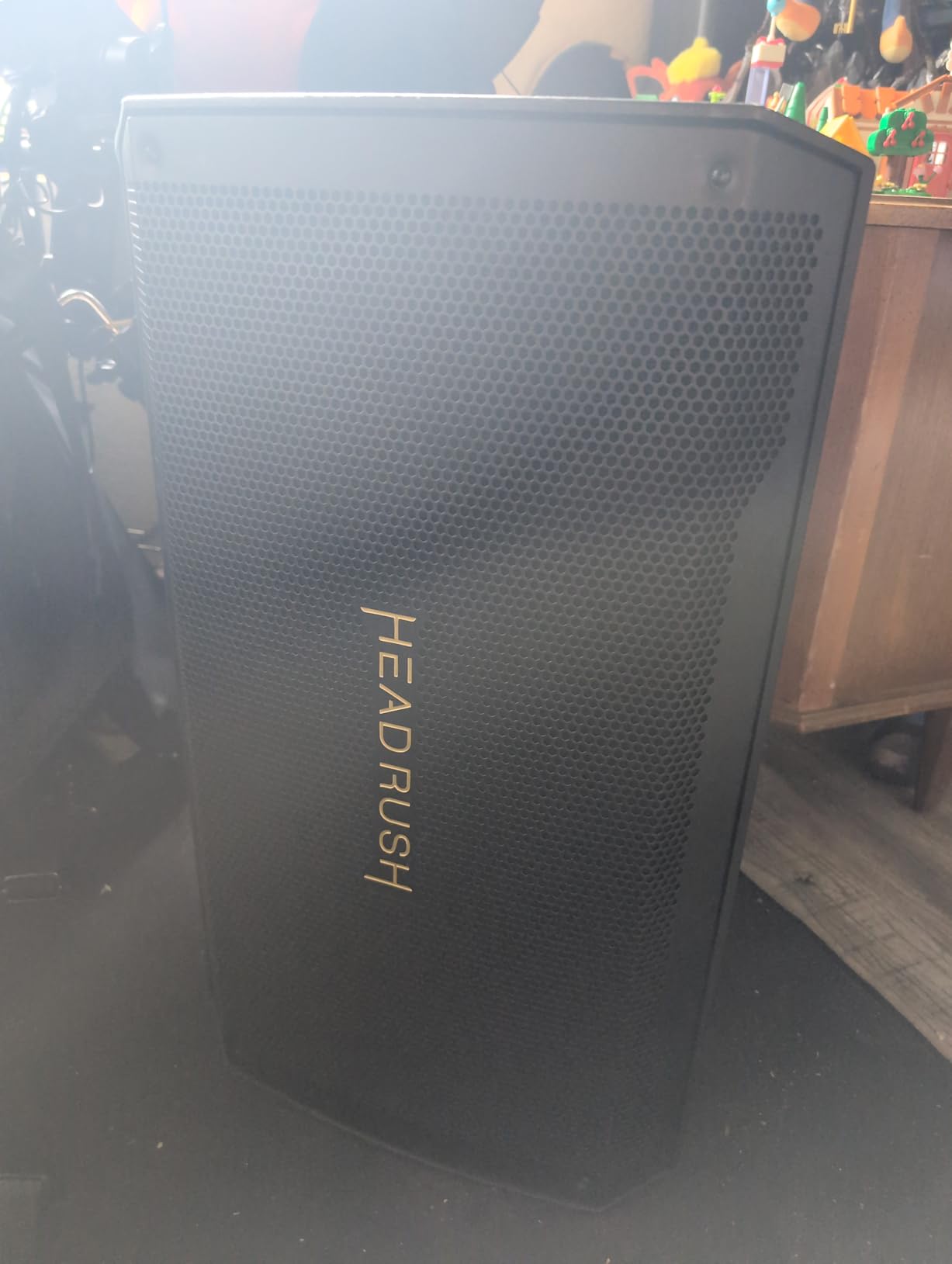 HeadRush FRFR112 MKII 2500W Electric Guitar Amplifier for Modellers customer photo 2