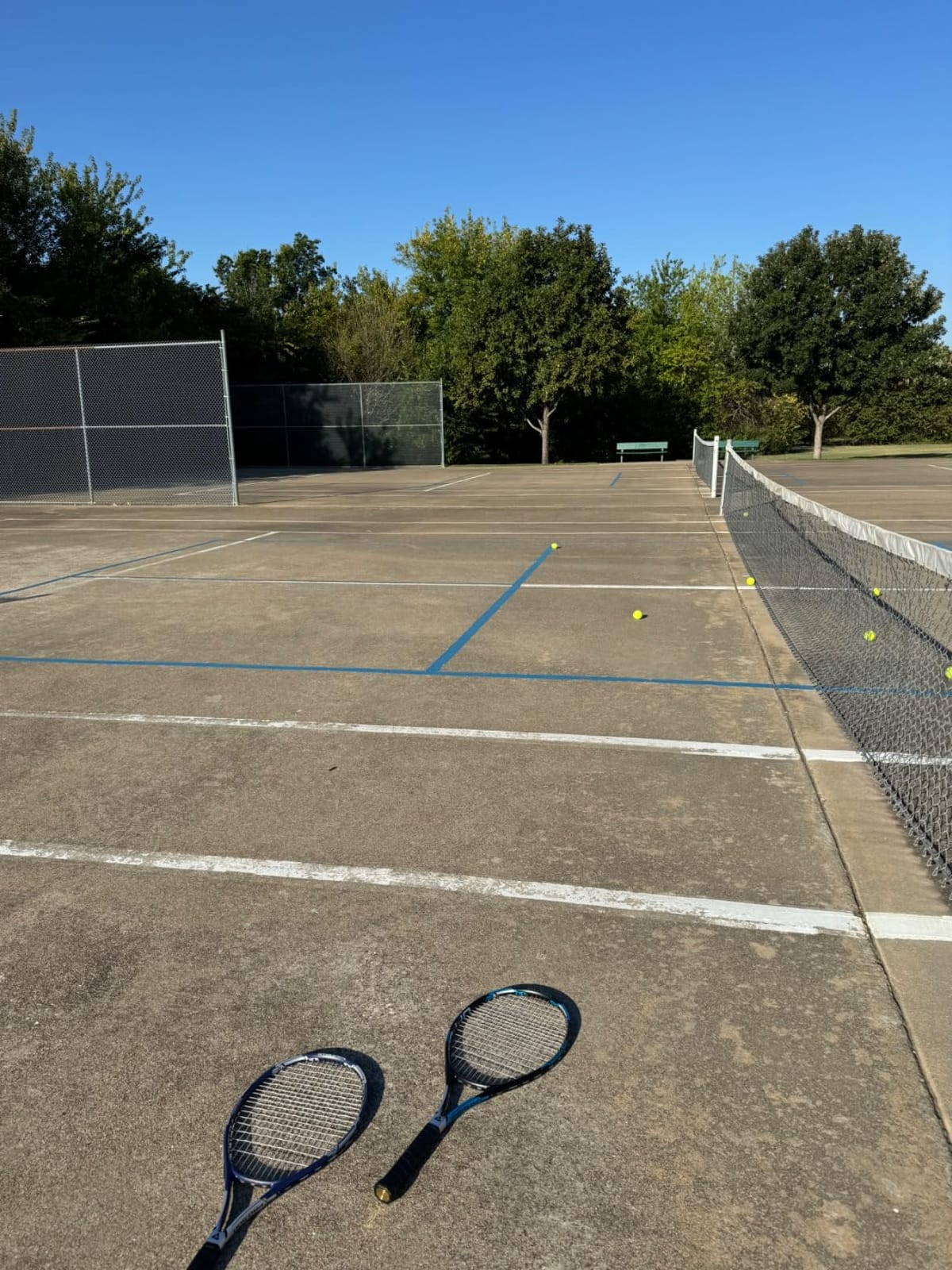 Adult Tennis Racket Set of 2, 27 Inch Pre-Strung for Beginners customer photo 2