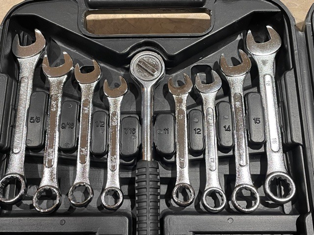TLGREEN 95-Piece Mechanic Tool Set with Storage Case, Yellow customer photo 2