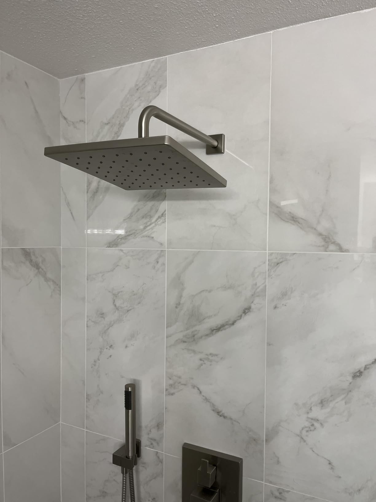 Delta Modern 14 Series Square Rain Shower System Faucet Set, Rainfall Brushed Nickel Shower Head and Handle Set, Valve Trim Kit, 10 Inch, Spotshield Stainless 342701-SP customer photo 1
