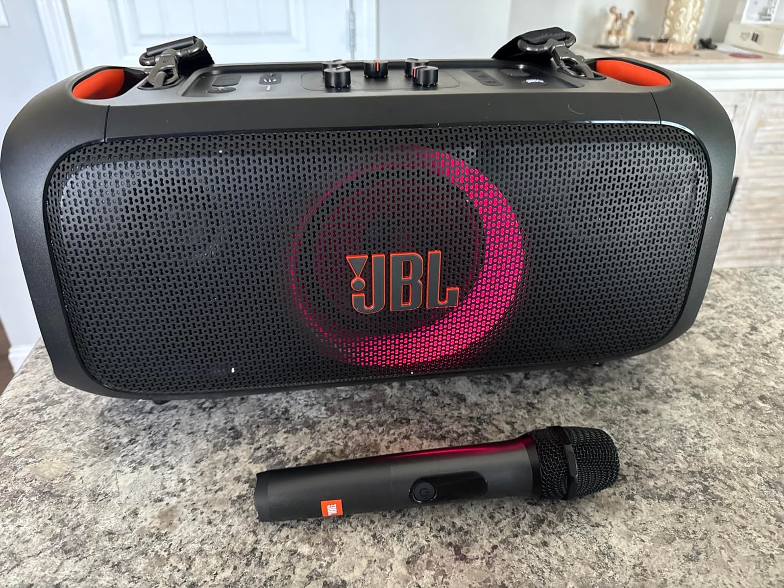 JBL PartyBox On-the-Go Essential - Portable Party Speaker - Black | Amazing JBL Pro Sound, Synched light show, JBL wireless microphone included, IPX4 splashproof protection customer photo 2