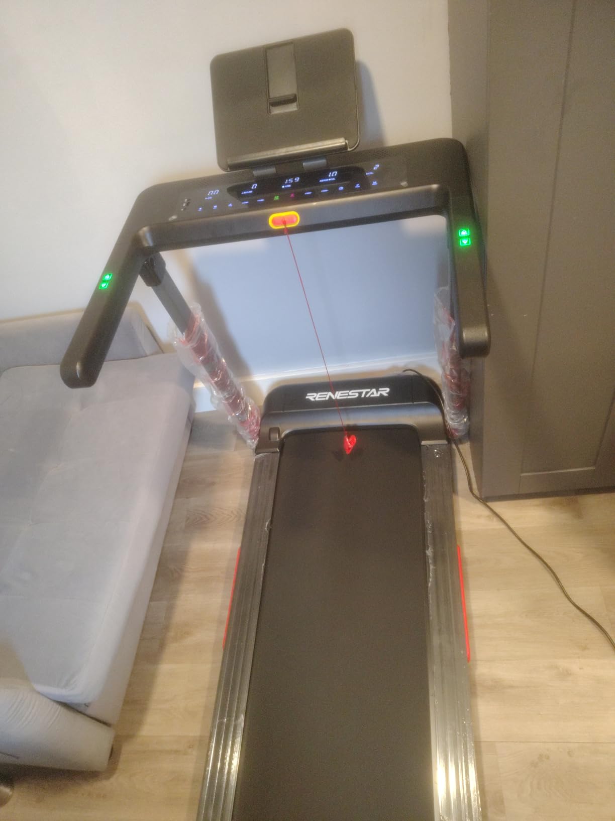 Renestar Folding Treadmill for Home with Auto Incline customer photo 2