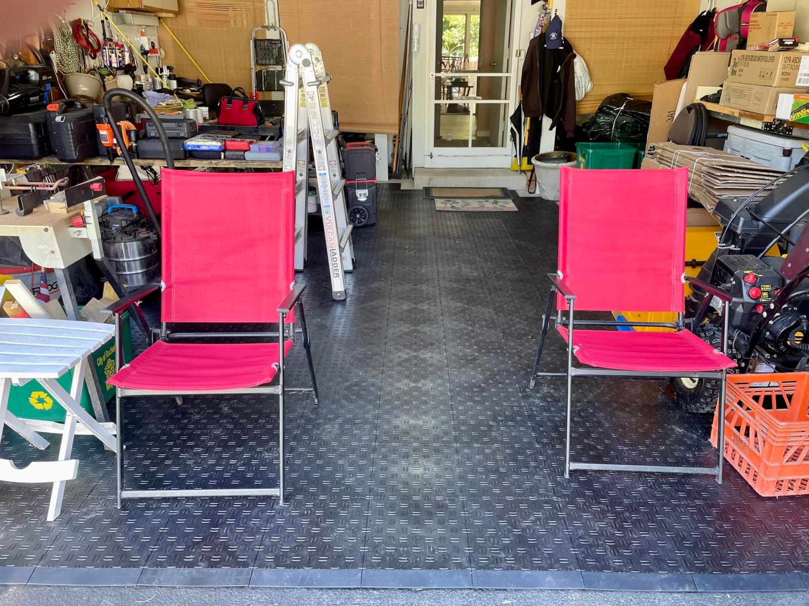 VEVOR Garage Floor Tiles 12 x 12 x 0.53 inch, Interlocking Design Ease of Installation Double-Sided Texture Non-Slip Sturdiness, for Garages, Basements, Repair Shops, Black, 50 Pack | Easy Installation Double-Sided Texture Non-Slip Sturdiness, Premium PP for Garage, Basement, Repair Shop, Black customer photo 2