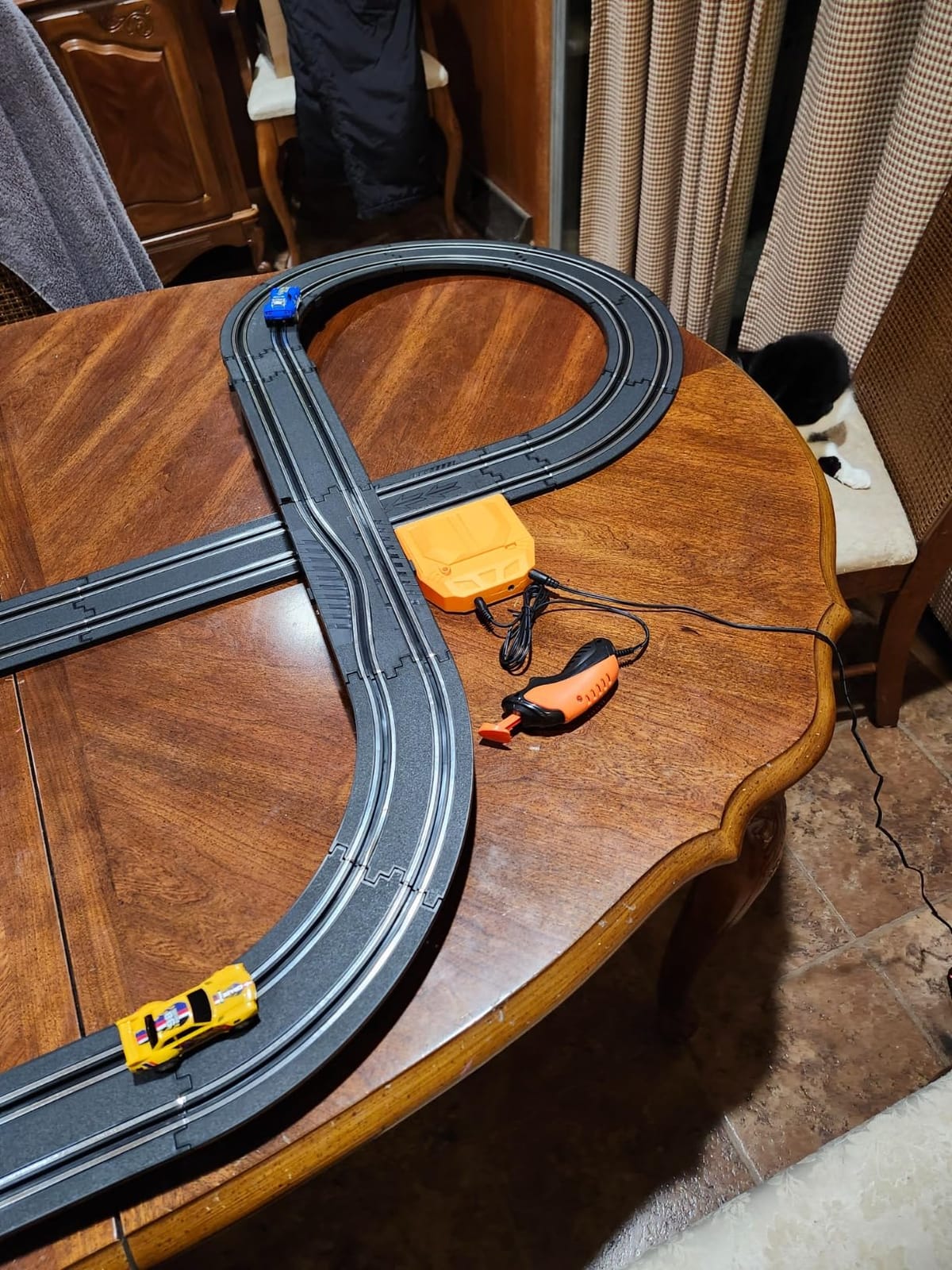 Slot Car Race Track Sets for Boys, Race Car Track with 2 High-Speed Slot Cars, Battery or Electric Car Track, Dual Racing Game Lap Counter Track Sets, Toys Gifts for Boys Girls Ages 6 7 8-12 customer photo 2