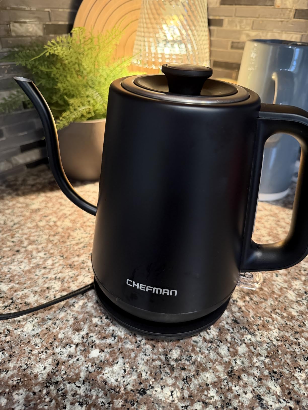 Chefman Gooseneck Electric Kettle, 0.8L Pour Over Tea Kettle for Coffee and Tea, One-Touch Operation, Boil-Dry Protection, Auto Shut-Off, Ultra-Fast Hot Water Boiler - Black customer photo 1