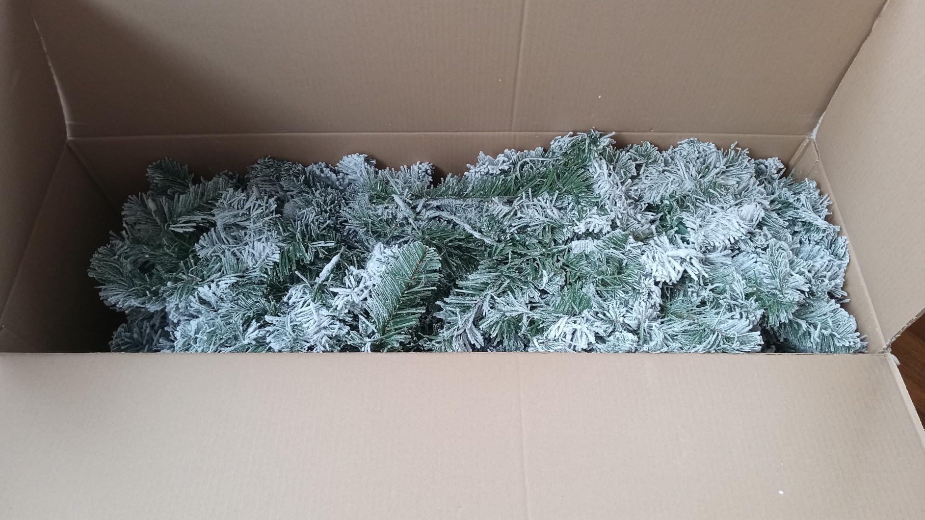 SHareconn 7ft Snow Flocked Spruce Pre-lit Artificial Christmas Tree, White customer photo 2