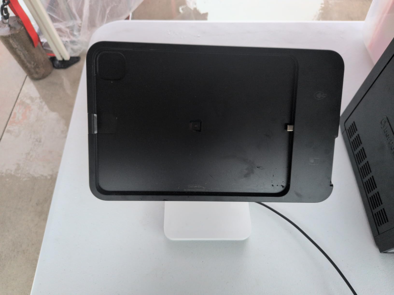 Square Stand for iPad (2nd Generation, USB-C) customer photo 1
