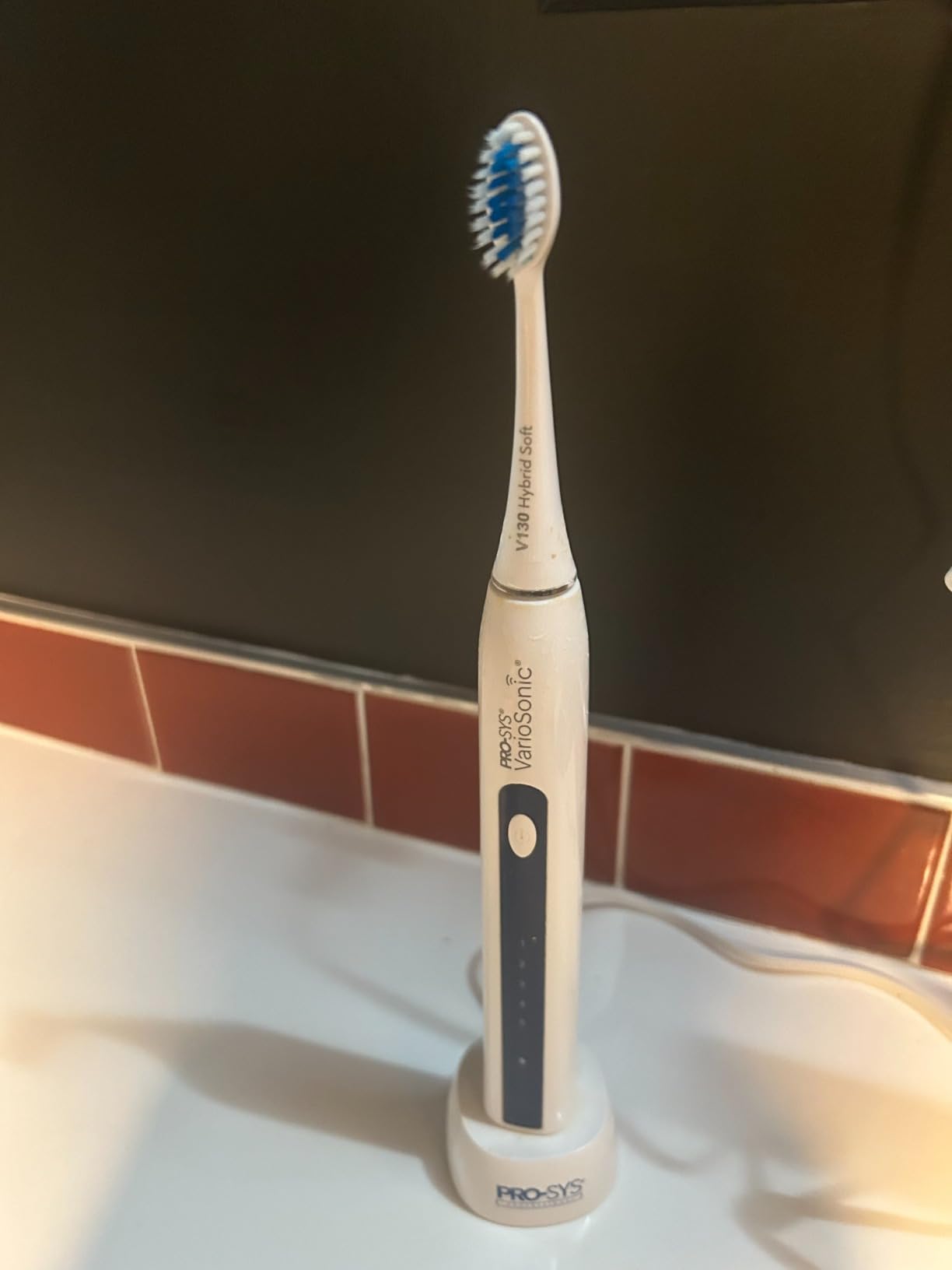 PRO-SYS VarioSonic Plus+ Sensitive Kit Professional Electric Toothbrush for Sensitive Teeth, Rechargeable with Pressure Sensor and Timer, Customizable Intensity Powered Toothbrush with Travel Case customer photo 2