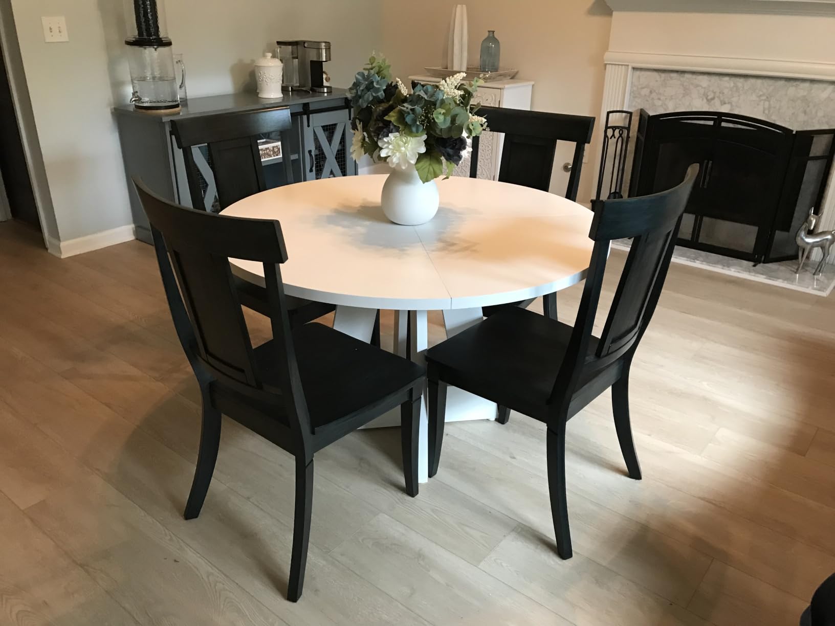 LITTLE TREE Round Dining Table for 4-6 People, 47 Inches Dining Room Table with Wooden Pedestal Base, Brown Dinner Tables, Circle Kitchen Tables for Dining Room, Kitchen, Living Room(Table Only) customer photo 1