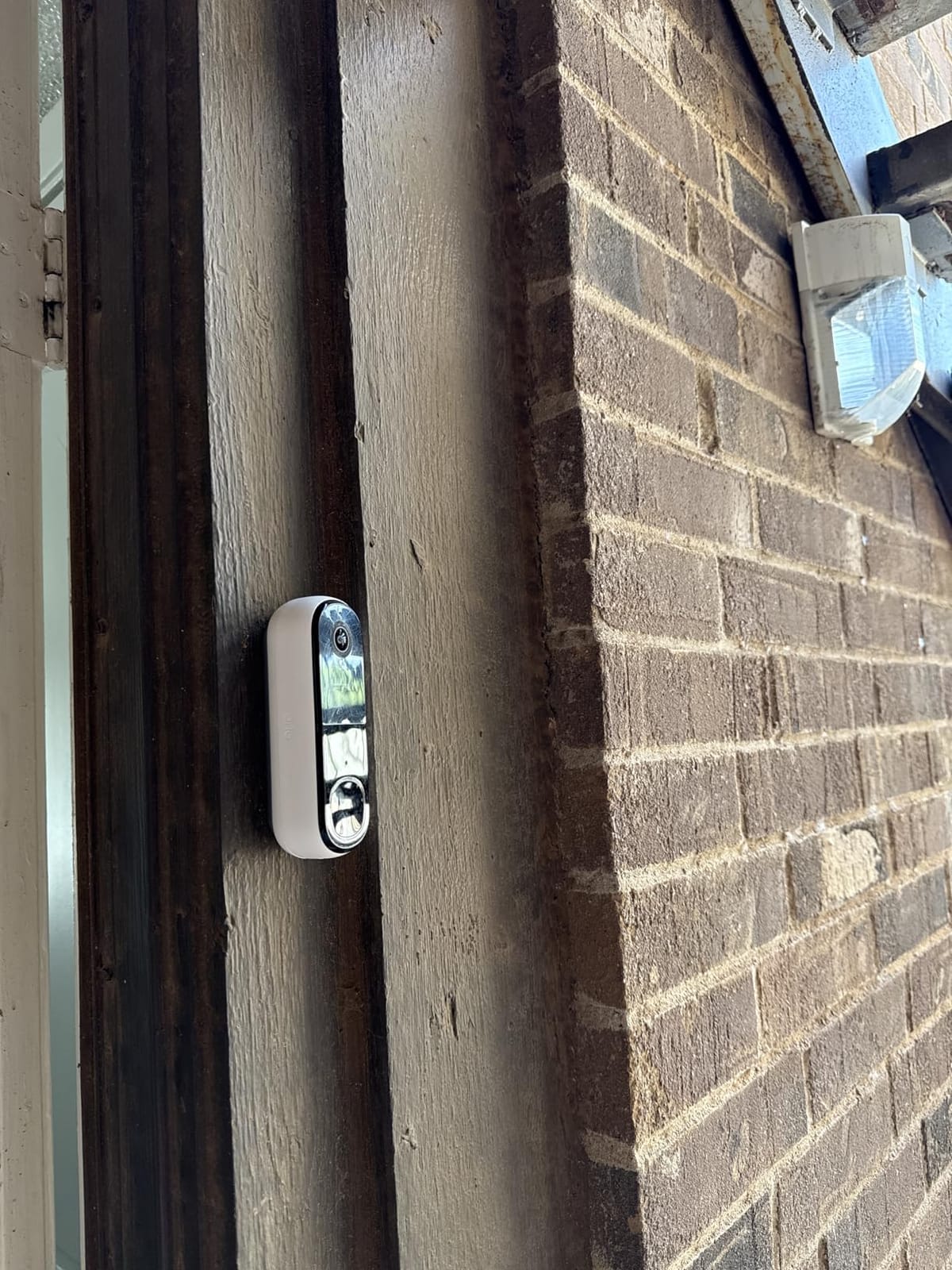 Arlo Video Doorbell 2K (2nd Gen) Wireless or Wired - 1-Cam + Chime | 2K HDR head-to-toe video; Front door security; Package & person detection; Night vision, 2-way audio; 1-mo subscription incl. customer photo 2