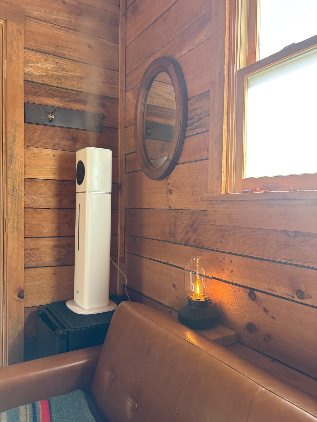 DREO 11L Smart Humidifier Large Room 700 ft², Humidifiers for Bedroom, 100H | 26dB Quiet, Auto Mode, APP & Remote Control, Clean Tank Technology, RGB Light, Aroma Box, Cool Mist Humidifier HM735S, White customer photo 1