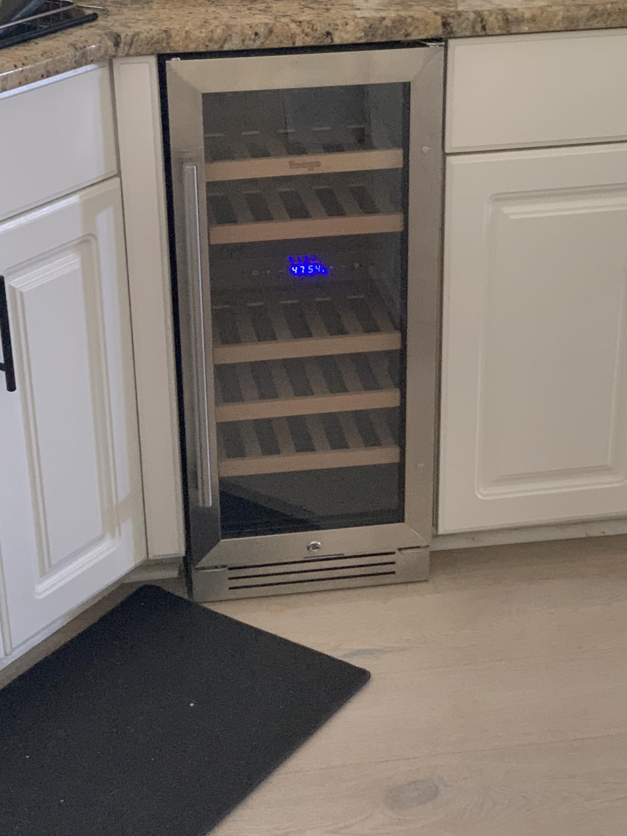 Yeego 24 Inch Wine and Beverage Refrigerator with 60 Can and 20 Bottle customer photo 1