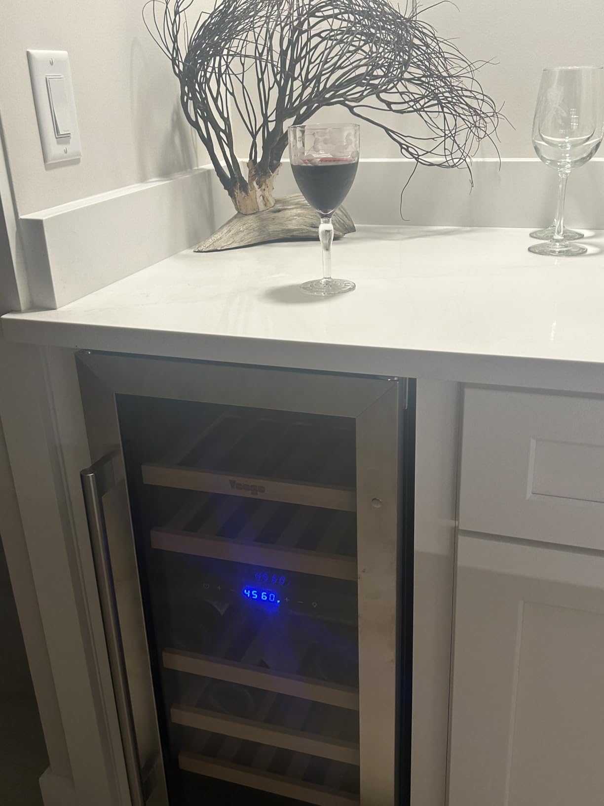 Yeego 24 Inch Wine and Beverage Refrigerator with 60 Can and 20 Bottle customer photo 2