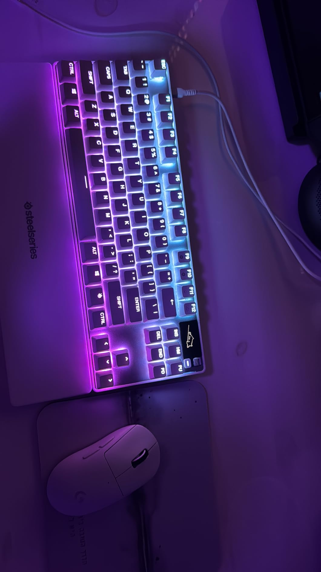 SteelSeries Apex Pro TKL Gen 3 Gaming Keyboard - OmniPoint 3.0 Analog Magnetic Switches, Quickset Auto-Presets (Rapid Trigger, Rapid Tap/SOCD, Protection Mode), OLED, RGB, PBT Keycaps, USB-C, Black customer photo 2