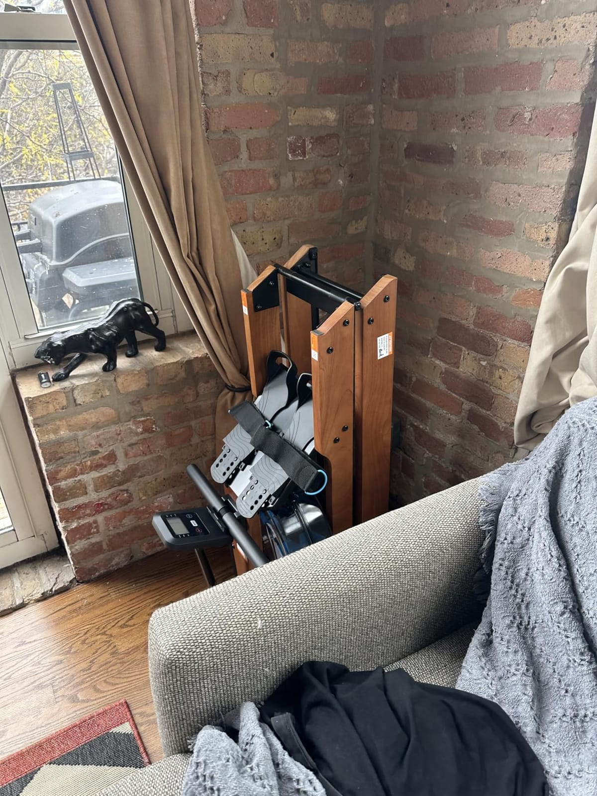 Merach R280 Water Rowing Machine, Foldable & Space-Saving, 400lbs Capacity customer photo 1
