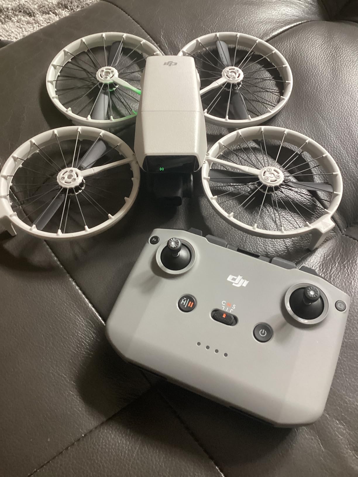 DJI Flip (RC-N3), Drone With 4K UHD Camera for Adults, Under 249 g, 3-Axis Gimbal Stabilization, 44000ft/13km Video Transmission, Palm Takeoff, Auto Return, Intelligent, 31-Min Flight Time | 3-Axis Gimbal, 13km Video Transmission, Palm Takeoff, Auto Return, 1 Battery, 31-Min Flight Time, Intelligent Flight customer photo 2
