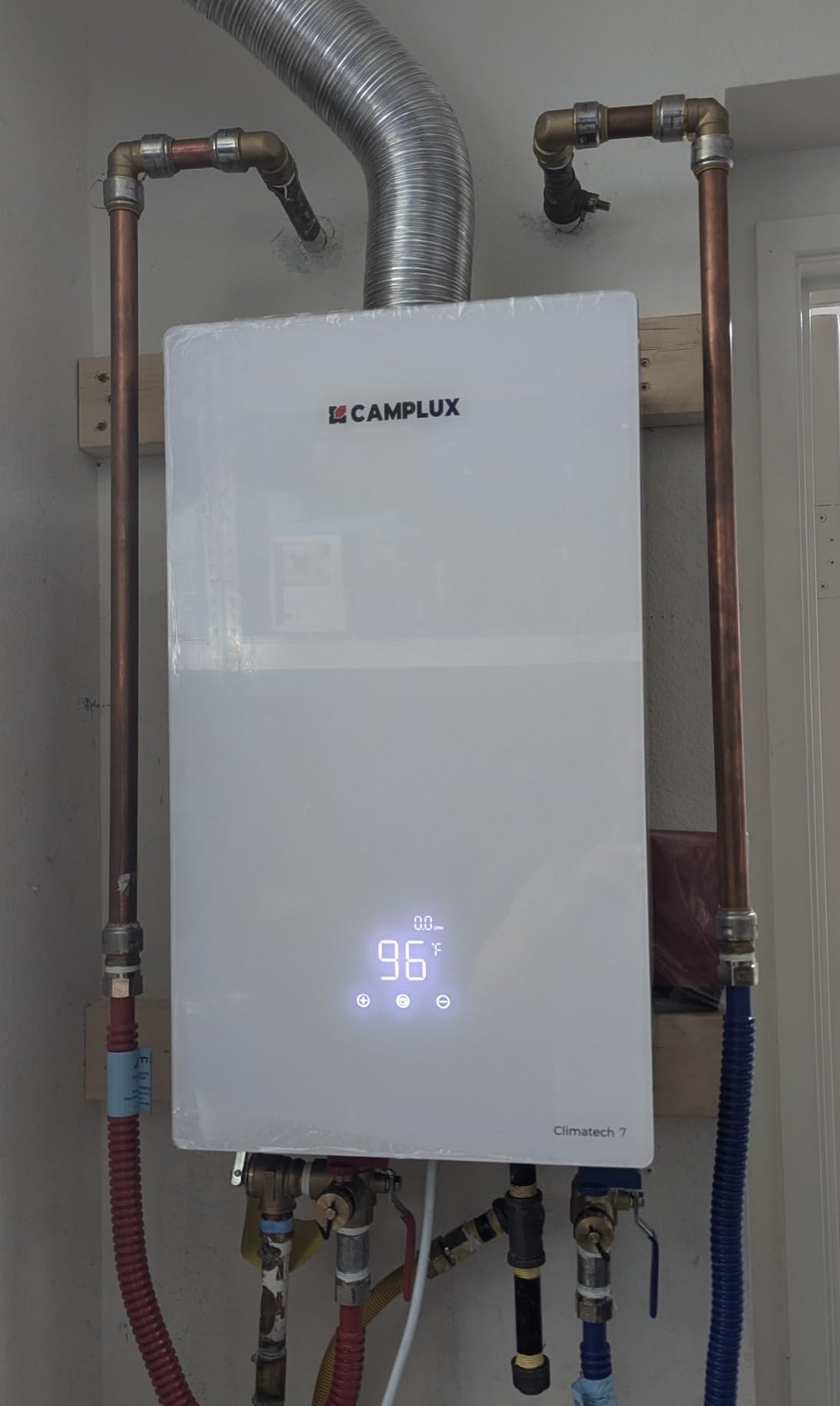 CAMPLUX Natural Gas Tankless Water Heater Indoor, Up to 5 GPM 113,000 BTU customer photo 1