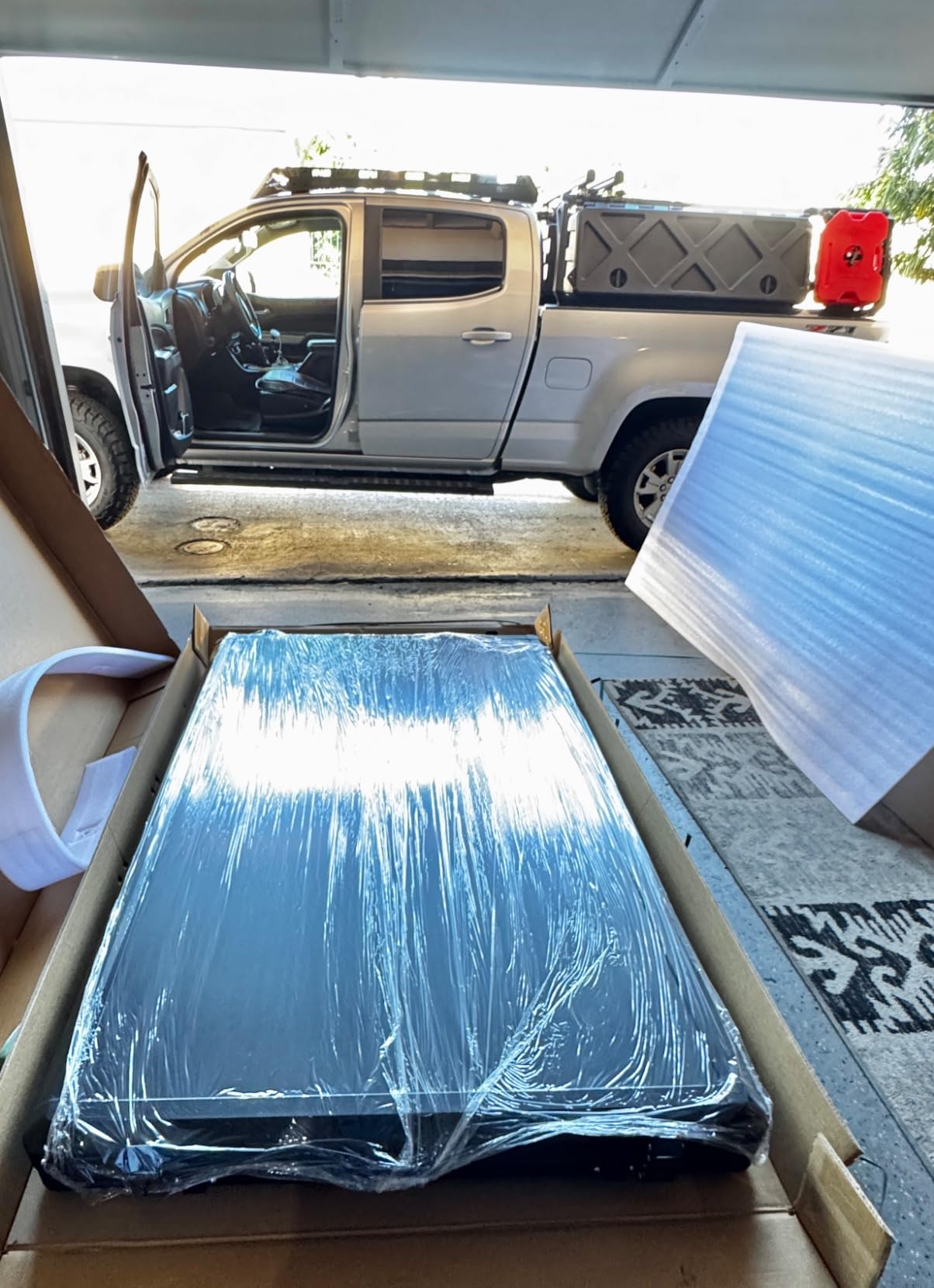 Rooftop Tent Hard Shell with Winter Insulation for 4-Season Camping | Aluminum hardshell,2-layer mat,LED light strip,2 Person Car Roof top tent,Suitable for Jeep Truck SUV Trailer customer photo 2