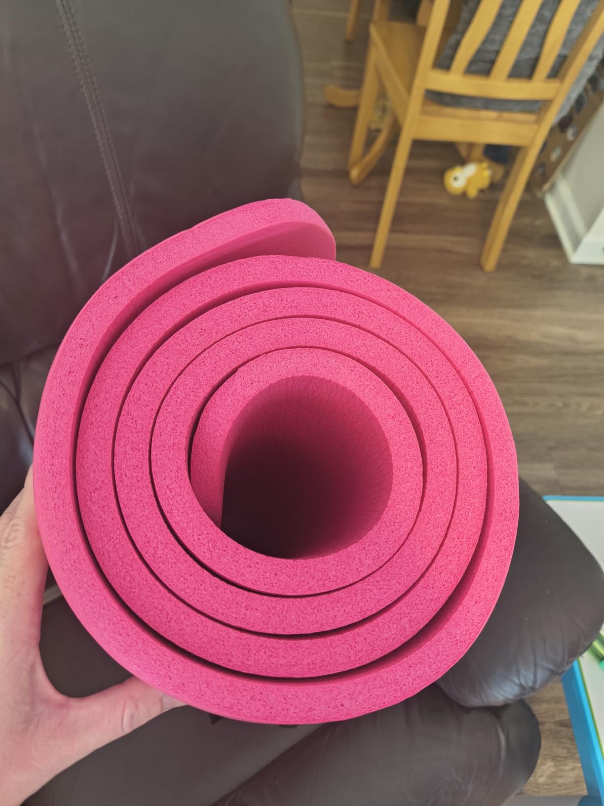 Amazon Basics Extra Thick Exercise Yoga Mat with Carrying Strap customer photo 2