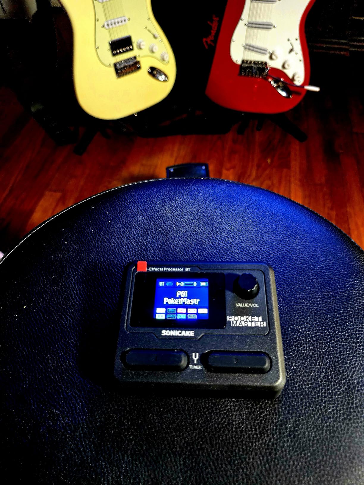 SONICAKE QME-10 Pocket Master - Portable Multi Effects Pedal 100+ Effects customer photo 2
