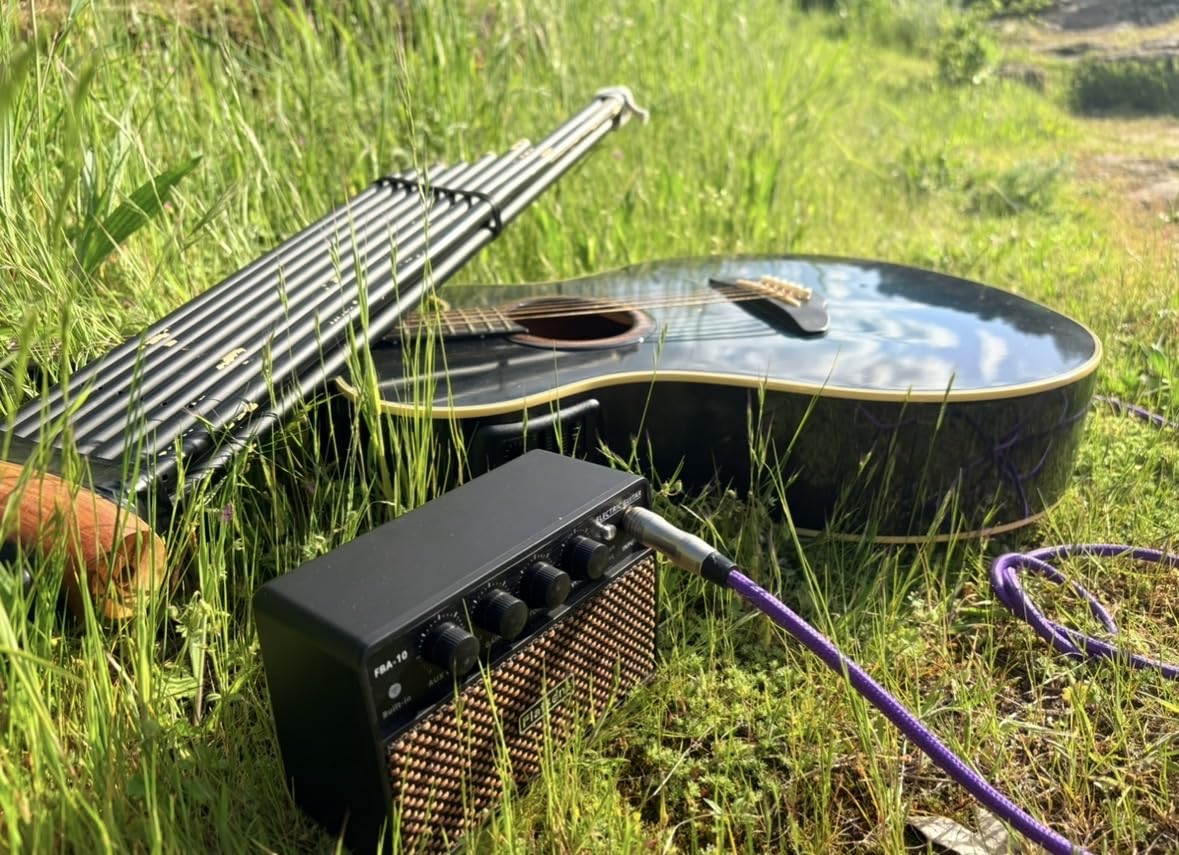 10W Mini Guitar Amp,Rechargeable Electric Guitar Amplifier customer photo 1