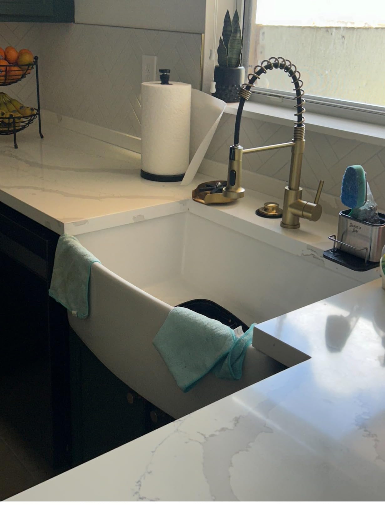 Lordear 33 Inch White Farmhouse Sink Solid Fireclay customer photo 2