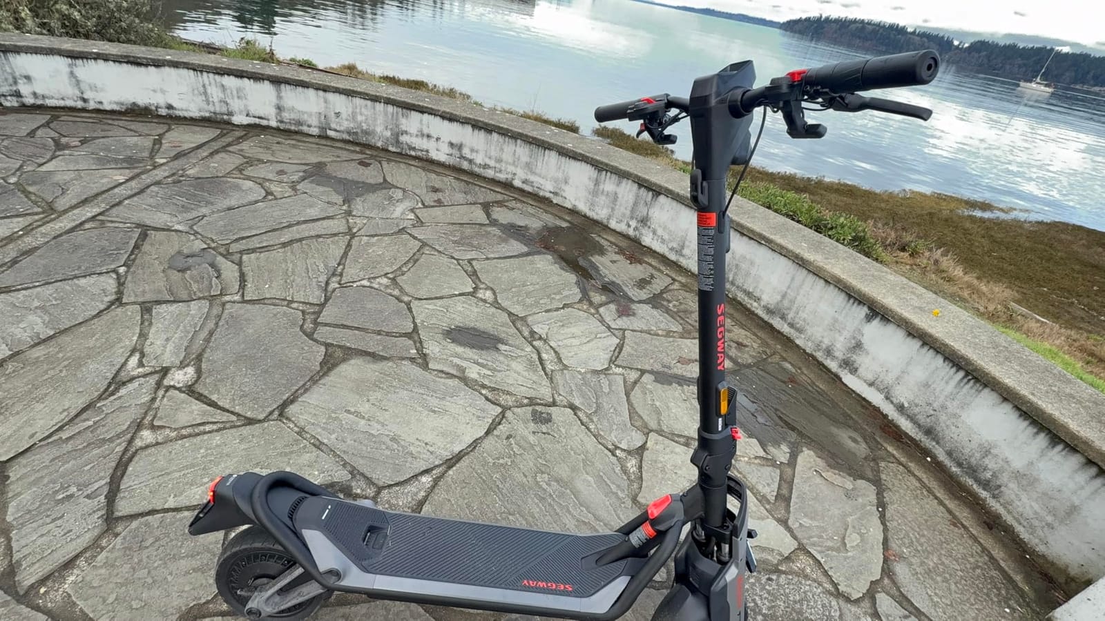 Segway SuperScooter GT3, 31 MPH w/ 45-Mile Long Range, 2400W Peak Motor, Dual Hydraulic Suspension, Self-Sealing Tires, Flash Charging customer photo 2